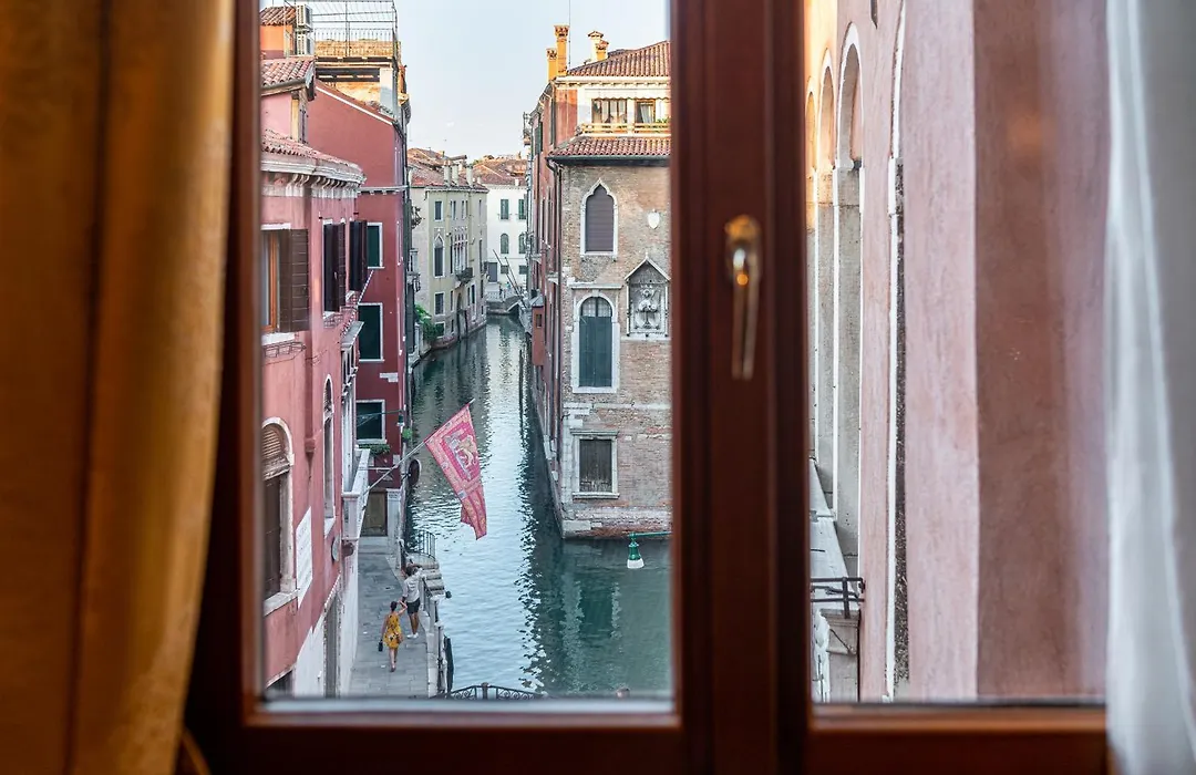 All'Angelo Art Hotel-1